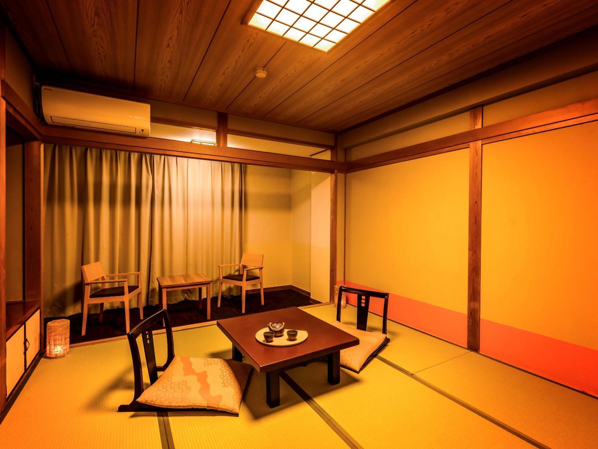 Отель Ooedo Onsen Monogatari Shima Saichoraku Номер фото