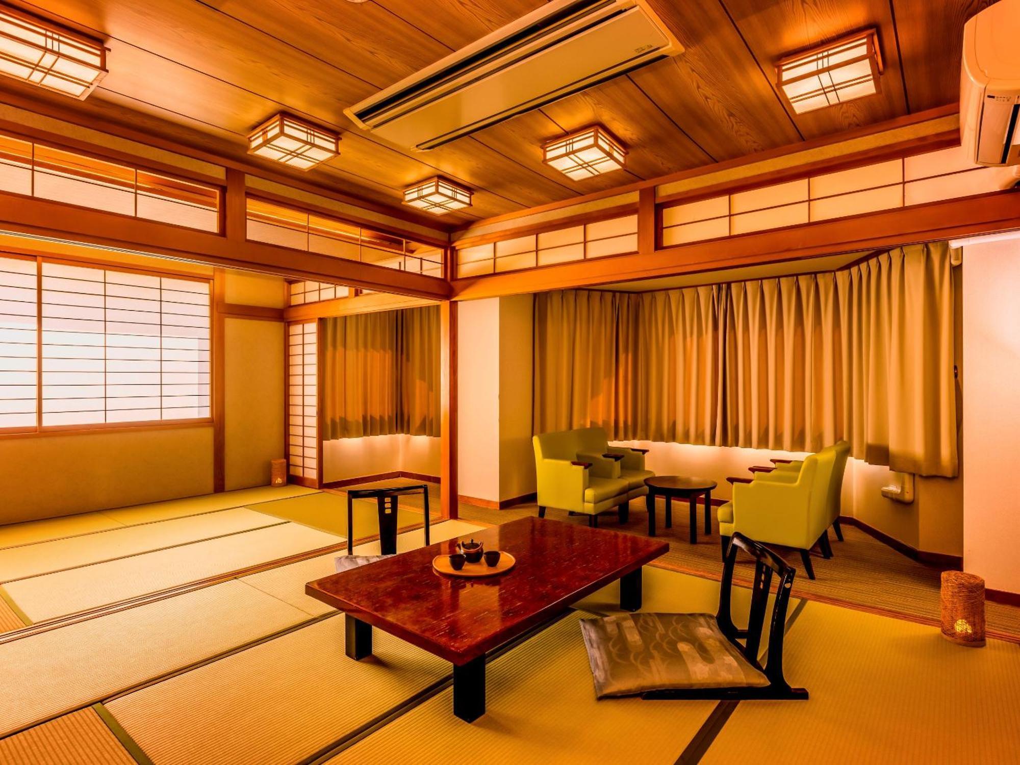 Отель Ooedo Onsen Monogatari Shima Saichoraku Номер фото